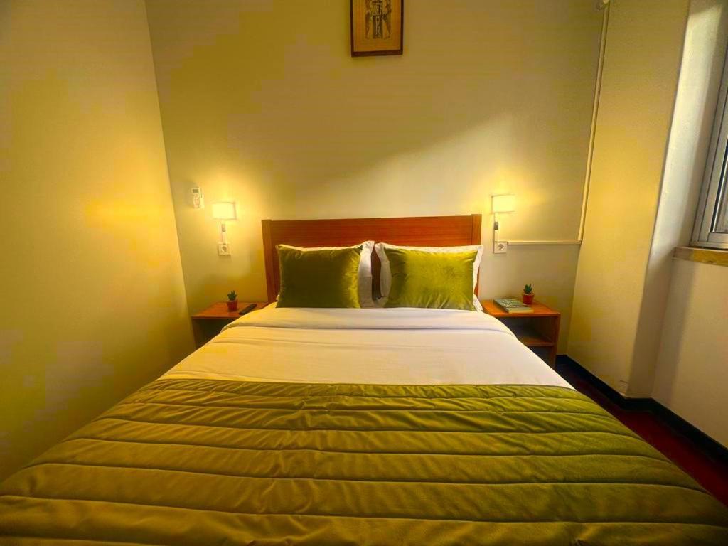 Lisabonna Guest House Amadora Buitenkant foto