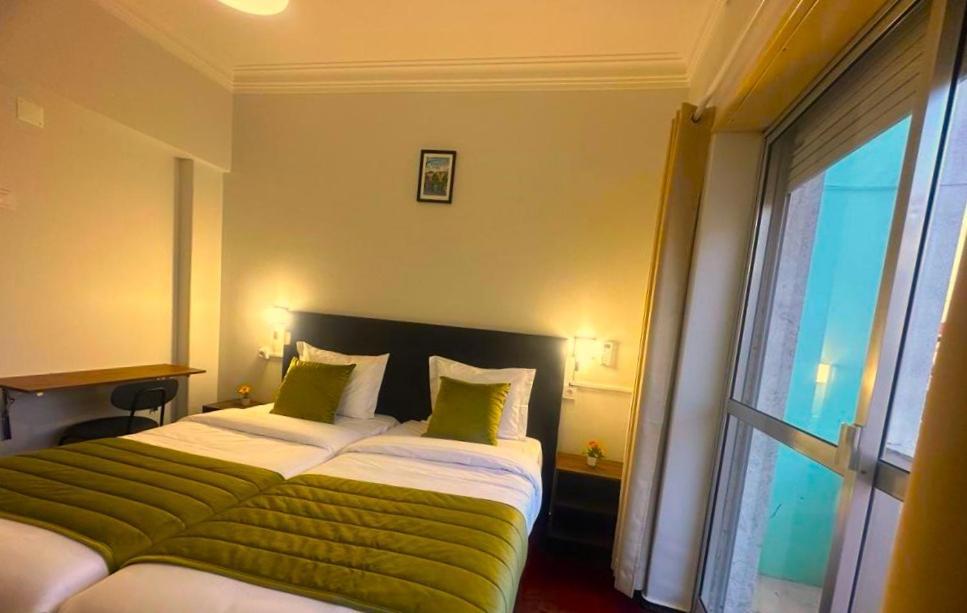 Lisabonna Guest House Amadora Buitenkant foto