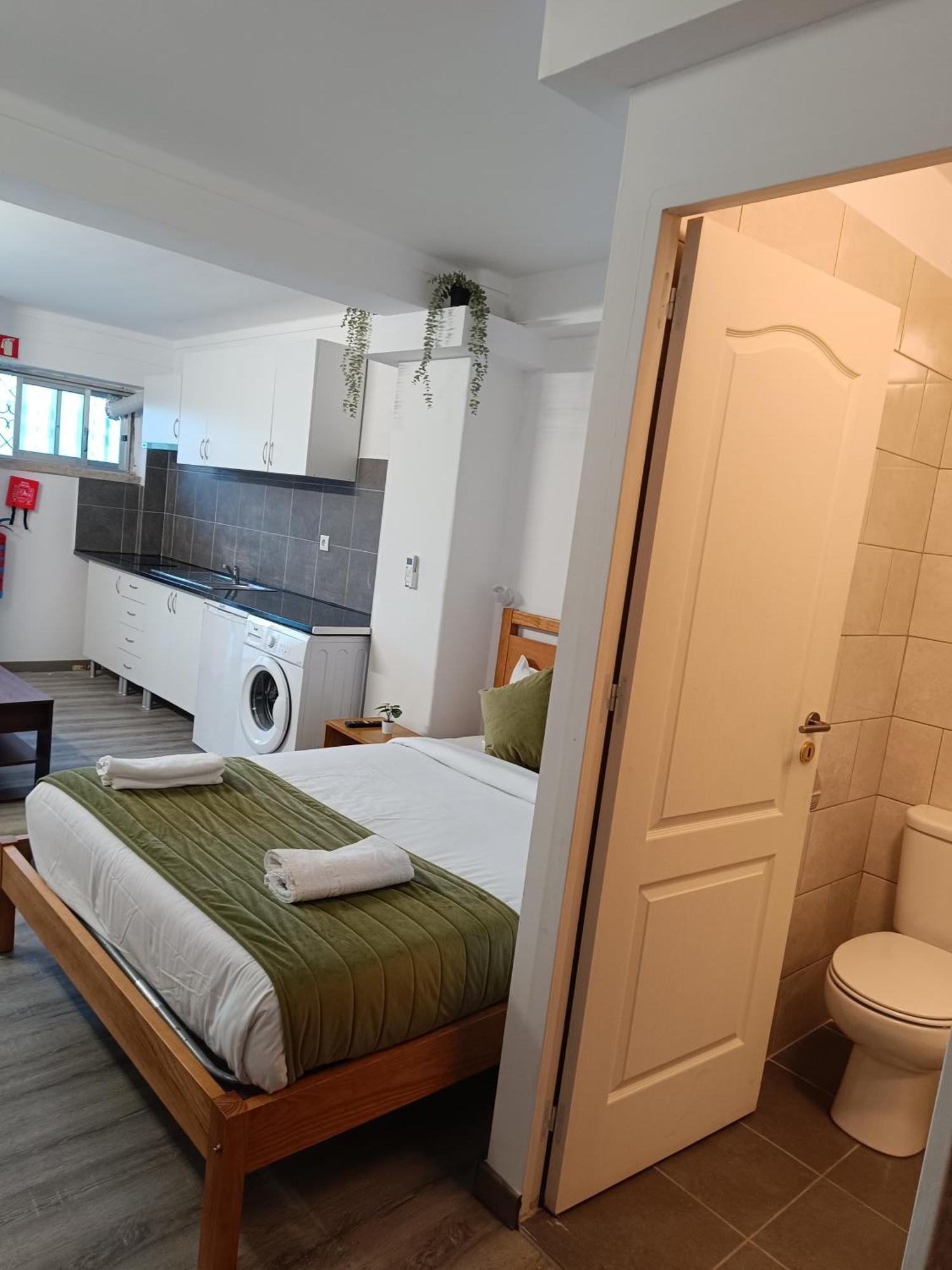 Lisabonna Guest House Amadora Buitenkant foto
